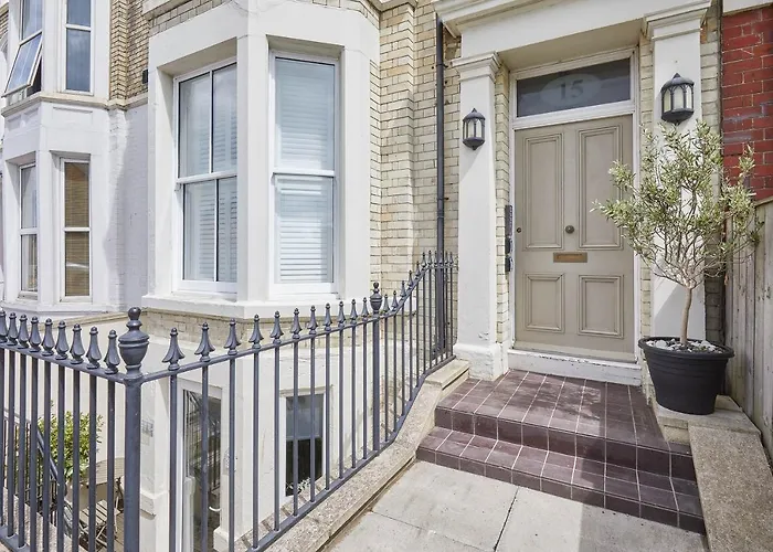 Host & - 2, 15 Prospect Hill דירה